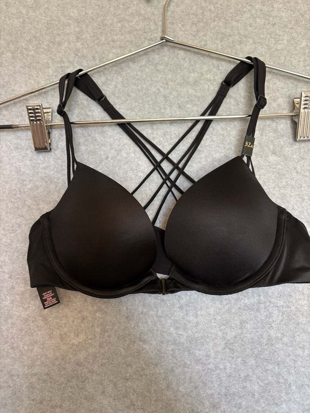 Victoria's Secret Very Sexy Push-Up Strappy Back Bra Black 32A